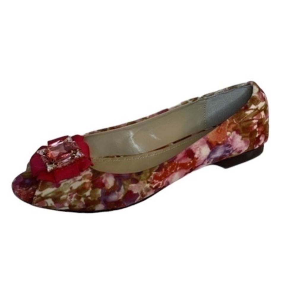 Adrienne Vittadini floral flats
